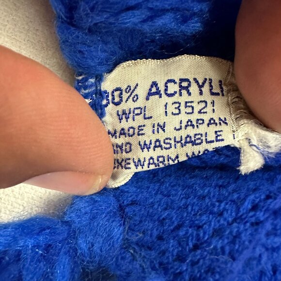 Vintage Blue Acrylic Scarf With Fringe Made In Japan - Picture 3 of 3